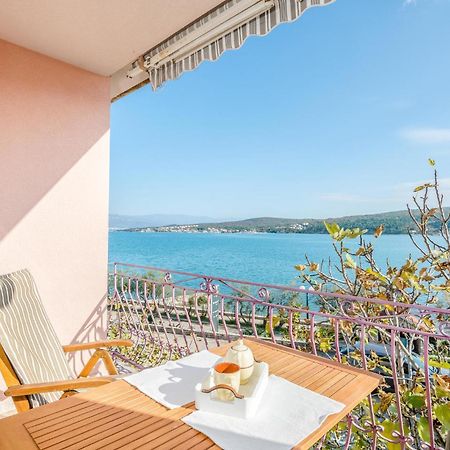 Gorgeous Apartment In Cizici With House Sea View Εξωτερικό φωτογραφία