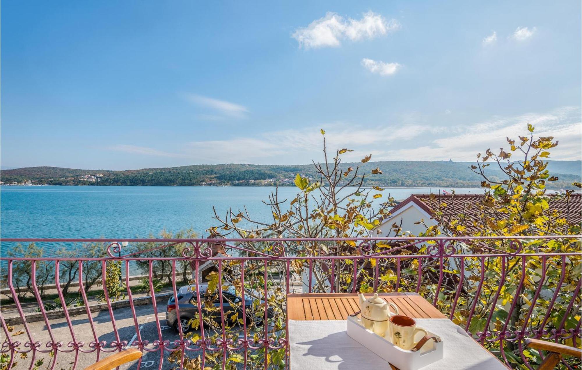 Gorgeous Apartment In Cizici With House Sea View Εξωτερικό φωτογραφία