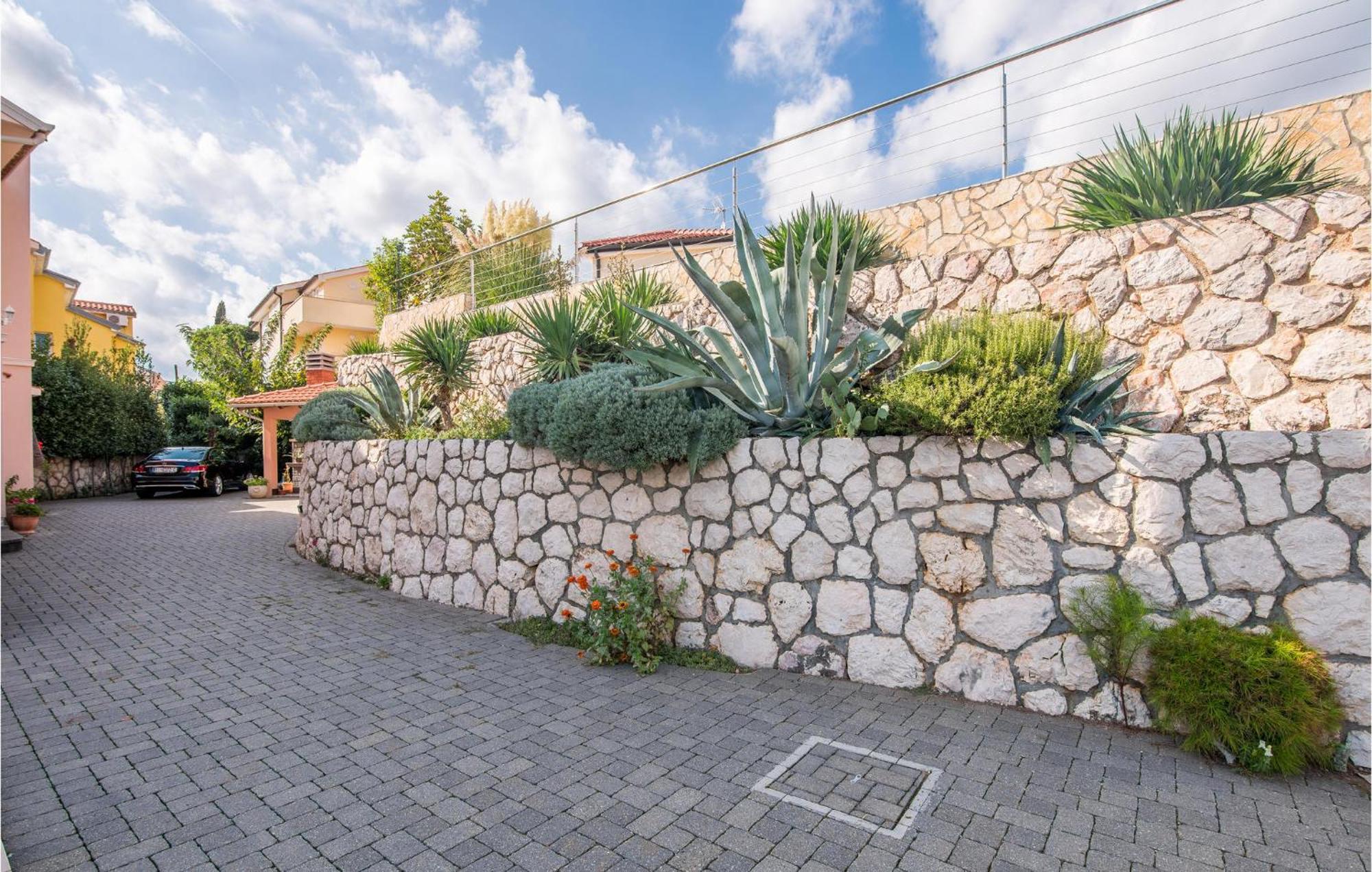 Gorgeous Apartment In Cizici With House Sea View Εξωτερικό φωτογραφία