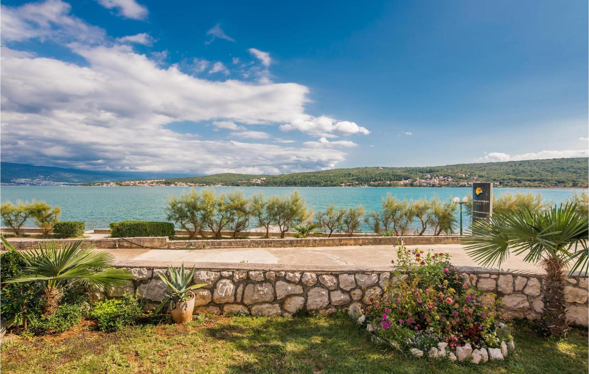 Gorgeous Apartment In Cizici With House Sea View Εξωτερικό φωτογραφία